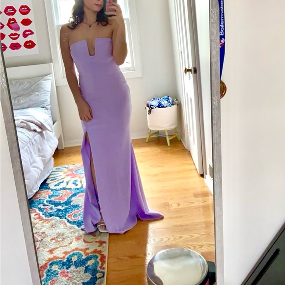 Lilac dress from Bloomingdale’s worn once. Dry cleaned and in perfect condition. - Picture 2 of 2